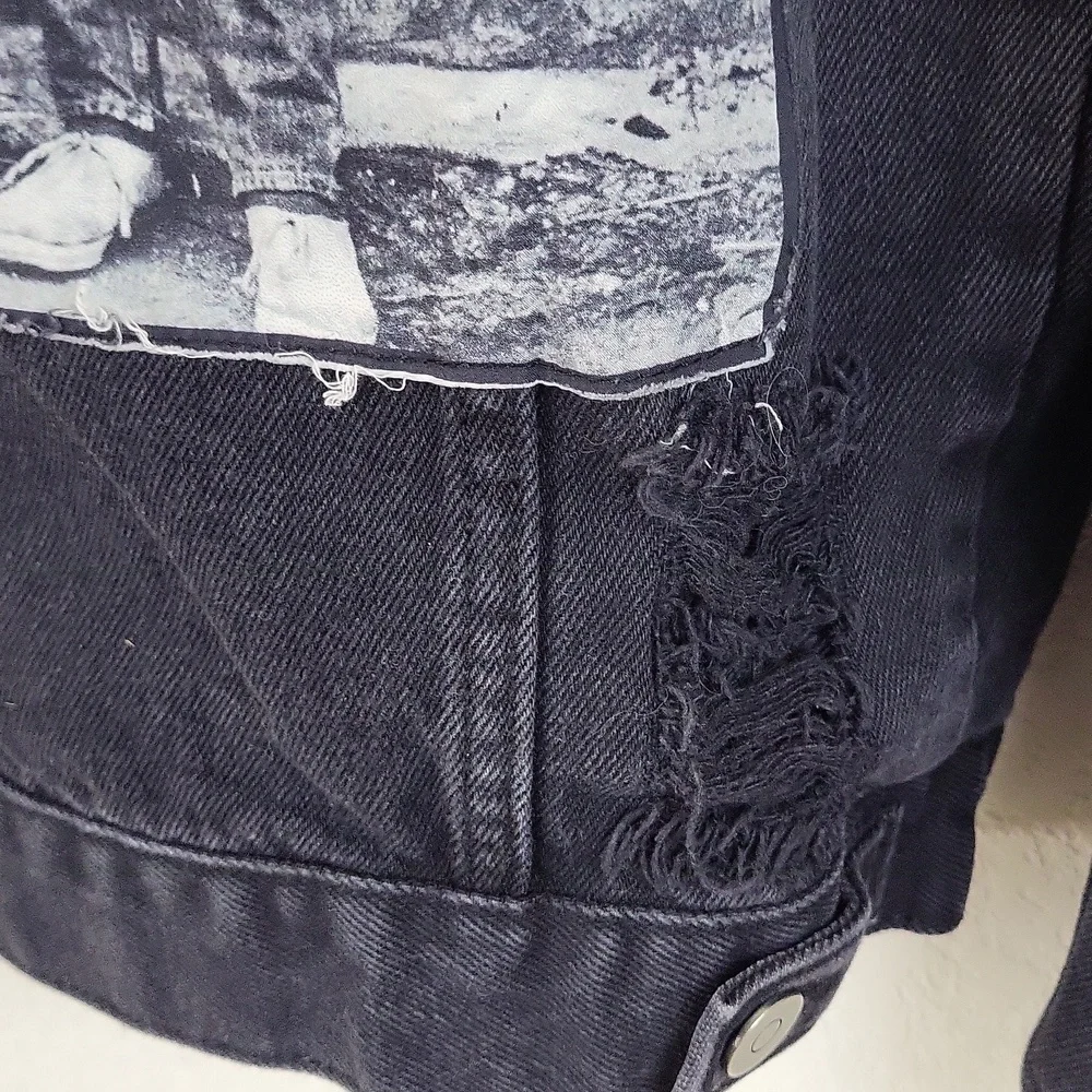Ramones 1-2-3-4 Distressed Black Denim Jacket Size Medium Punk Rock Music - Picture 10 of 10